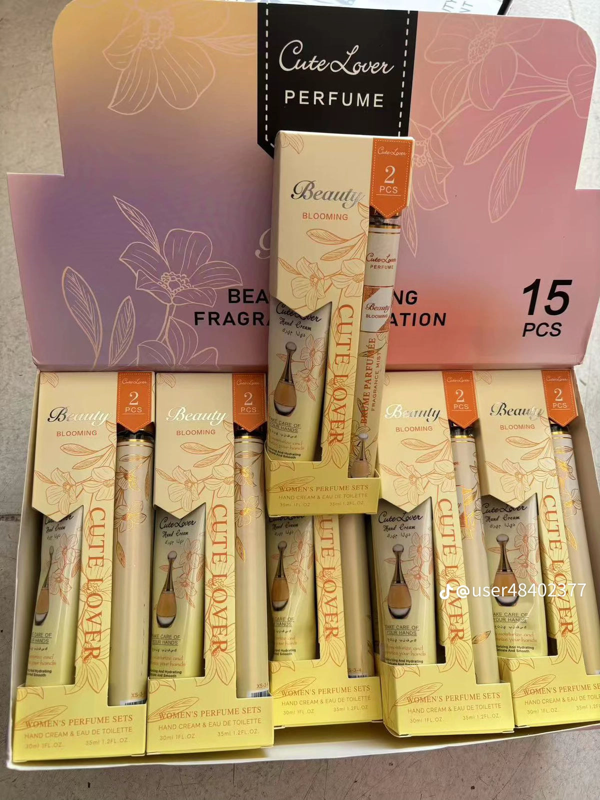Hand cream n perfume setx10