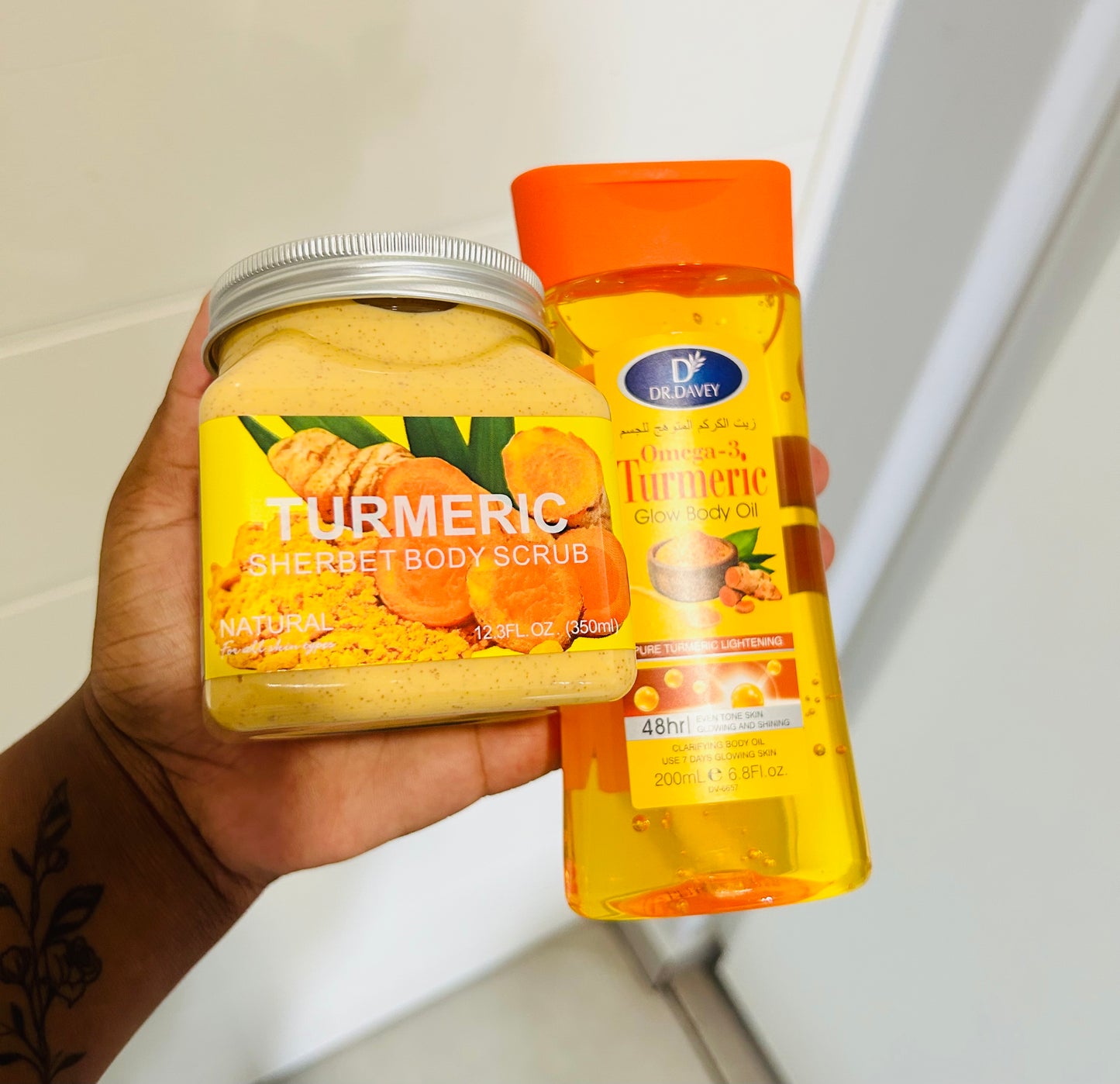 Exfoliating scrub and body oil combo(5 oils+5 scrubs)