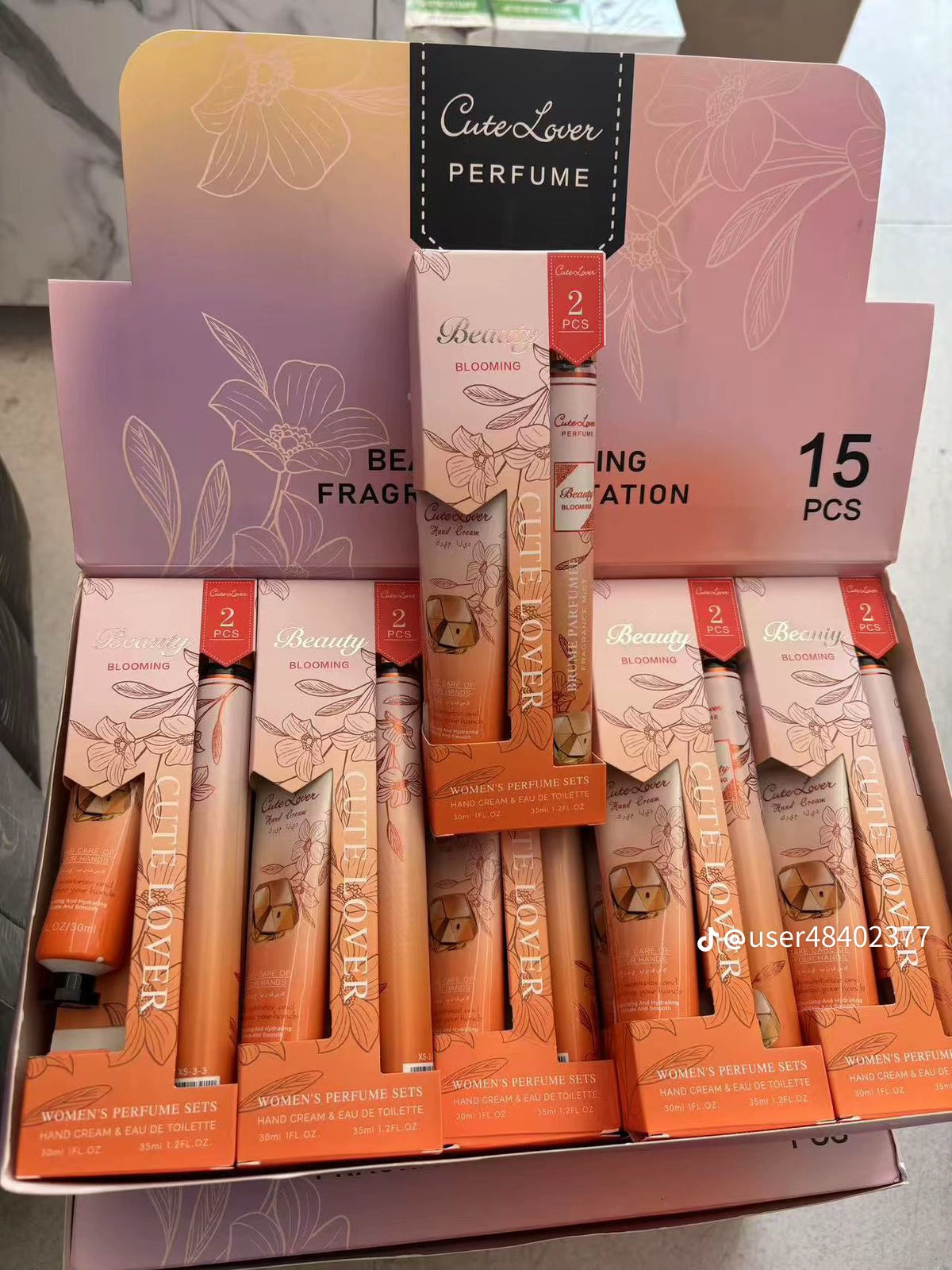Hand cream n perfume setx10