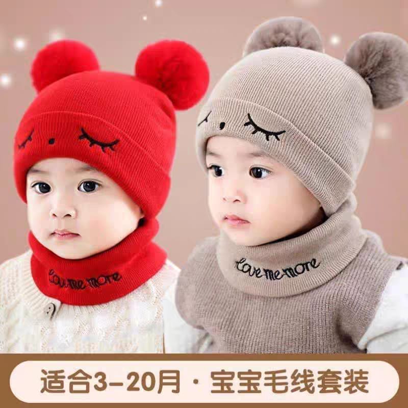Babies head and scarf set