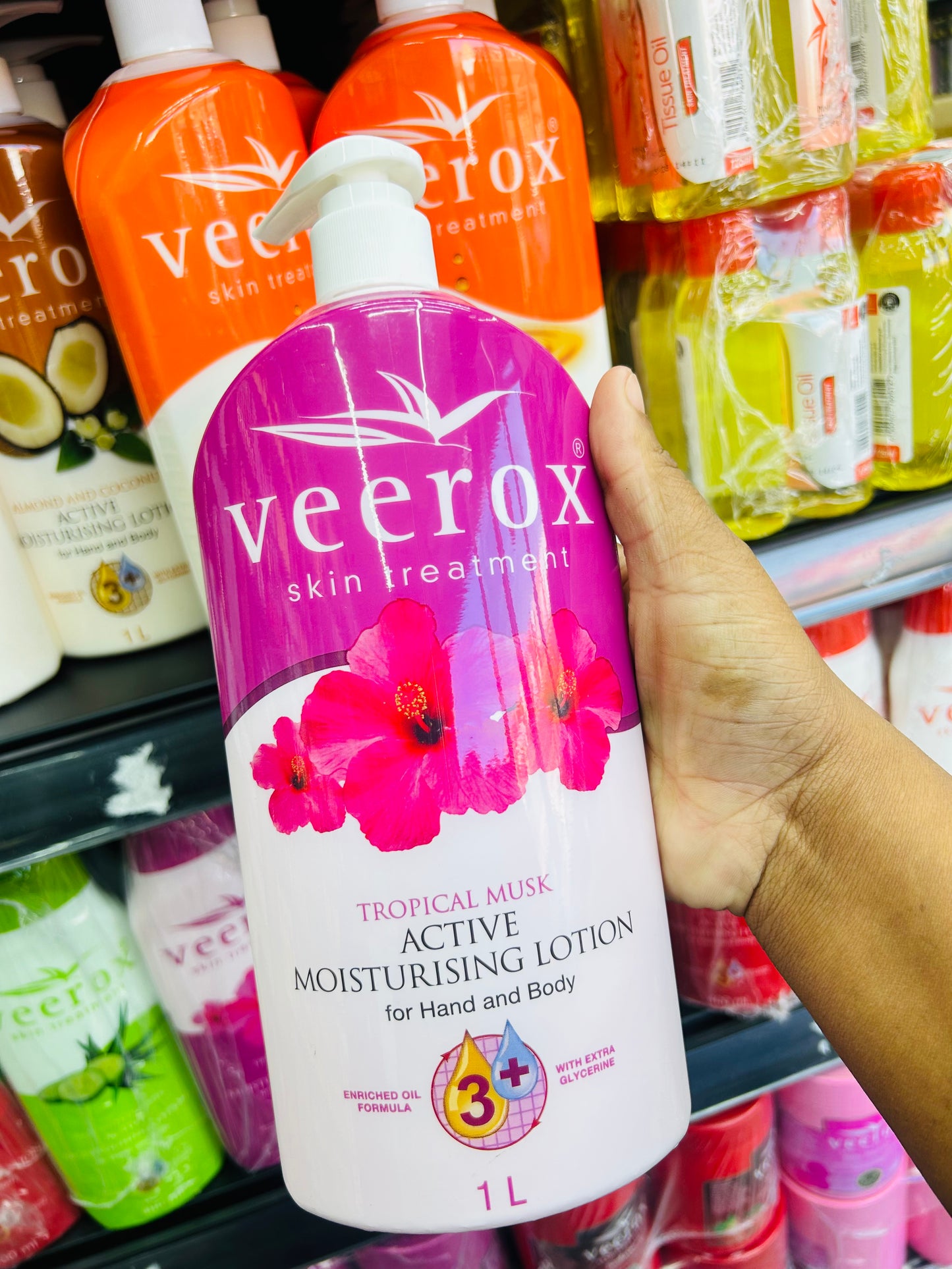 Veerox 1 litre body lotion