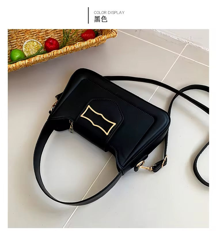 Mini shoulder bags