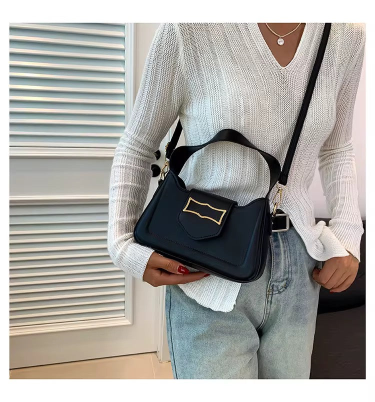 Mini shoulder bags