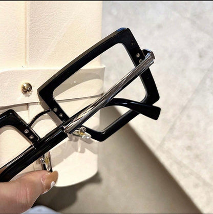 Blue light blocking glasses