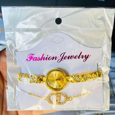 ladies watch and bracelets sets(5 mixed?