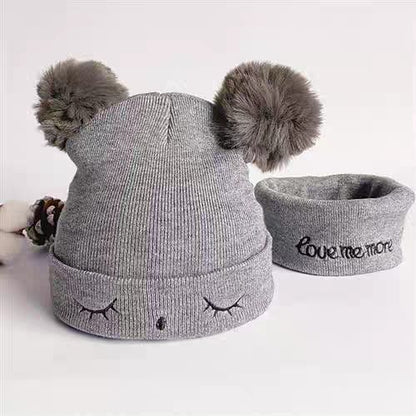 Babies head and scarf set